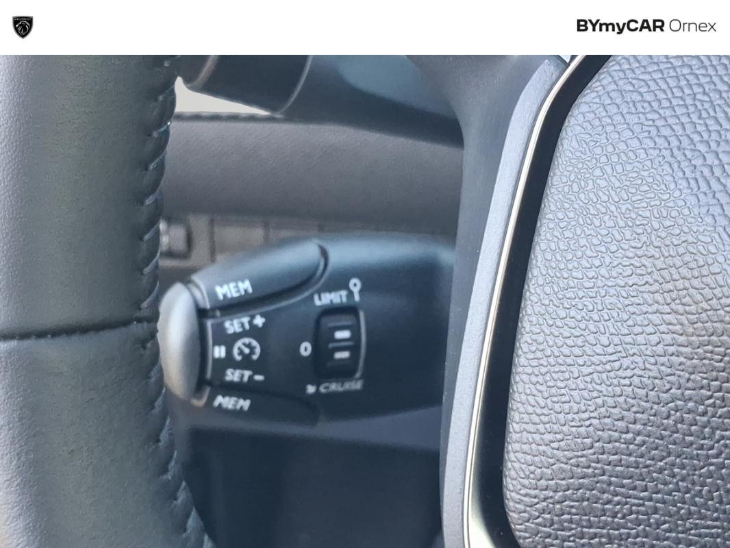 Peugeot 208 - Photo 21
