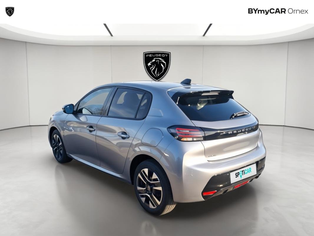 Peugeot 208 - Photo 3