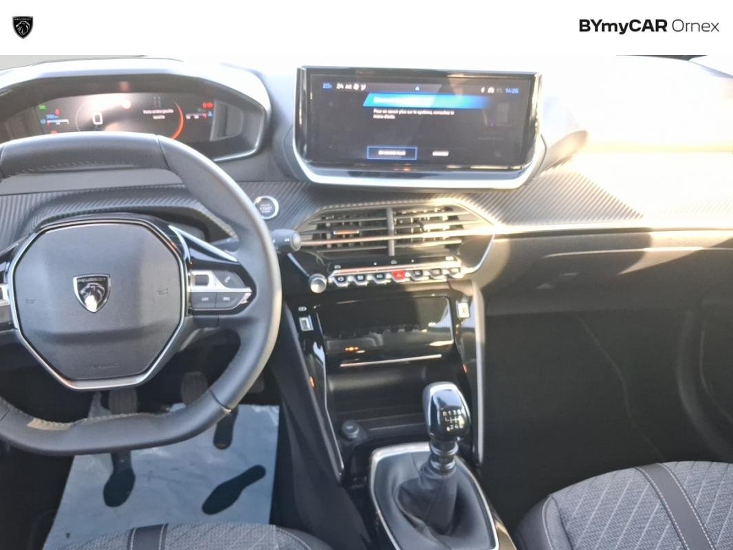 Peugeot 208 - Photo 9