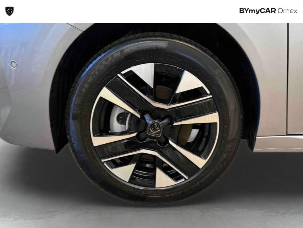 Peugeot 208 - Photo 14
