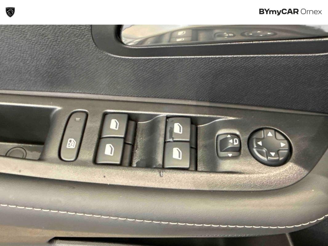 Peugeot 208 - Photo 20