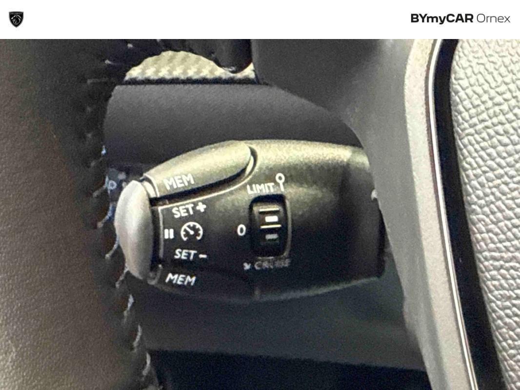 Peugeot 208 - Photo 21