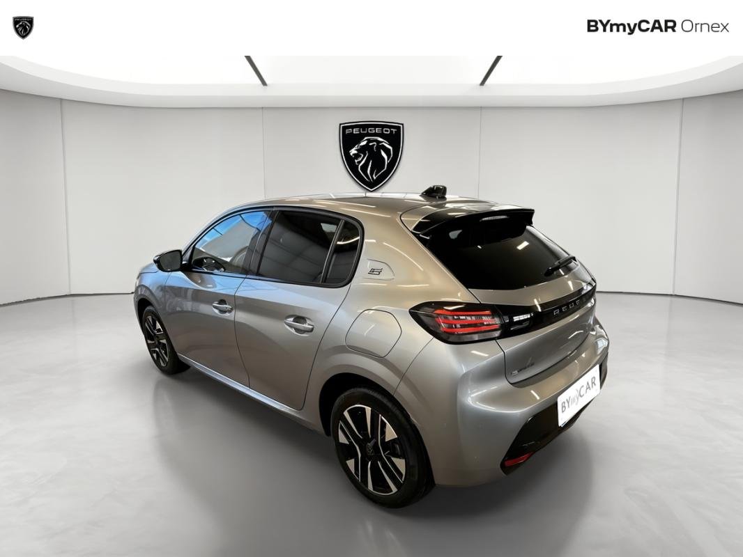 Peugeot 208 - Photo 3