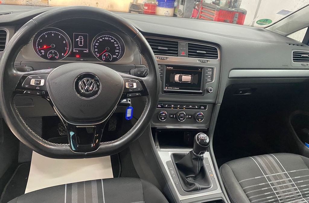 Volkswagen Golf - Photo 8