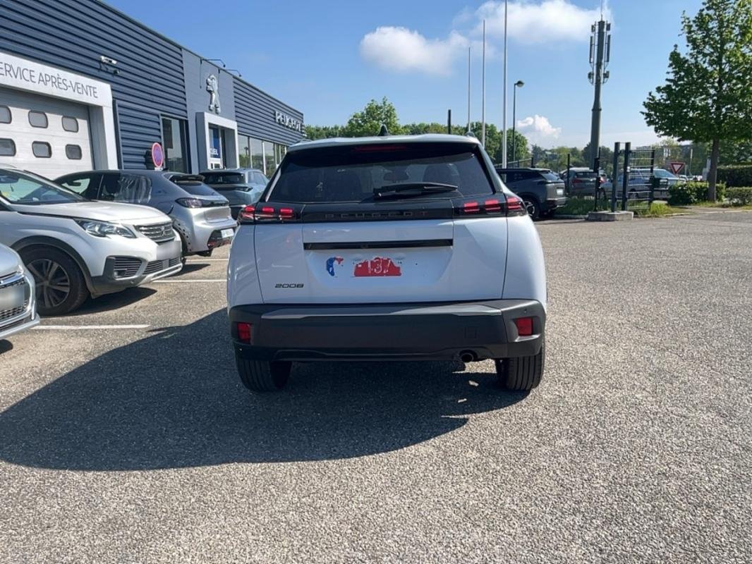 Peugeot 2008 - Photo 6
