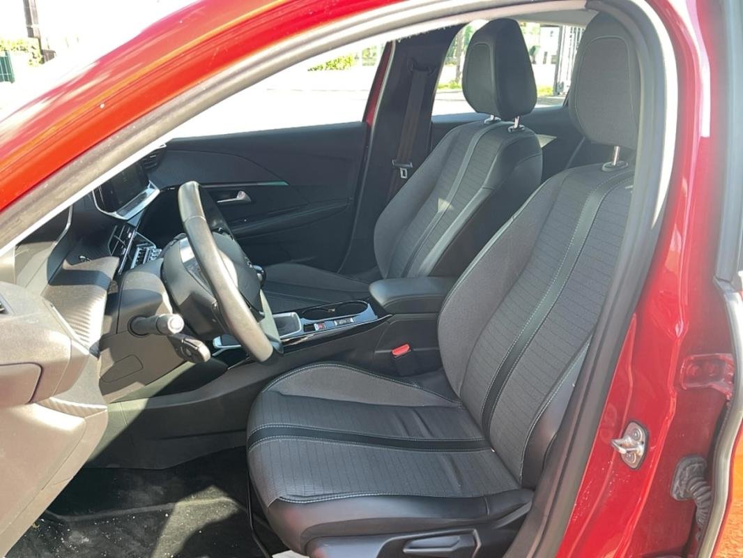 Peugeot 208 - Photo 7