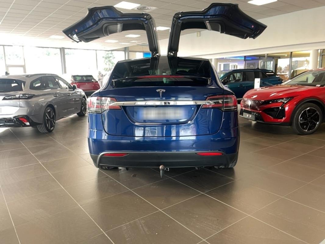 Tesla Model X - Photo 5