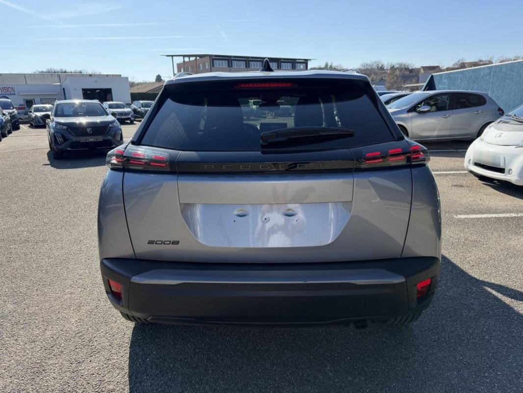 Peugeot 2008 - Photo 6
