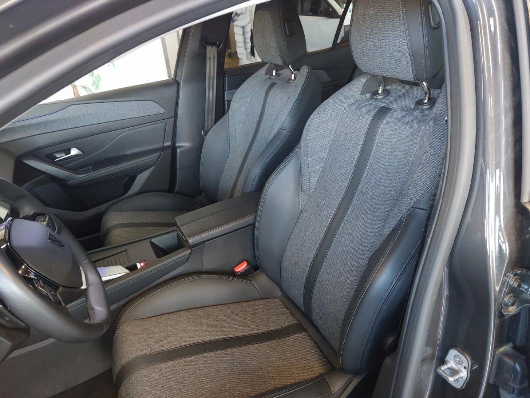 Peugeot 408 - Photo 10