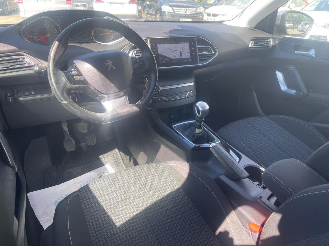 Peugeot 308 - Photo 9
