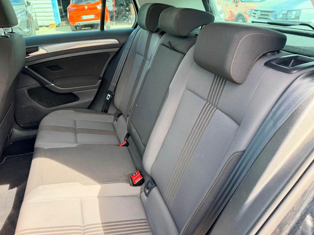 Volkswagen Golf - Photo 9