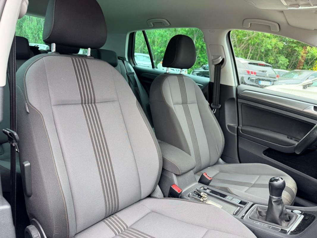 Volkswagen Golf - Photo 8