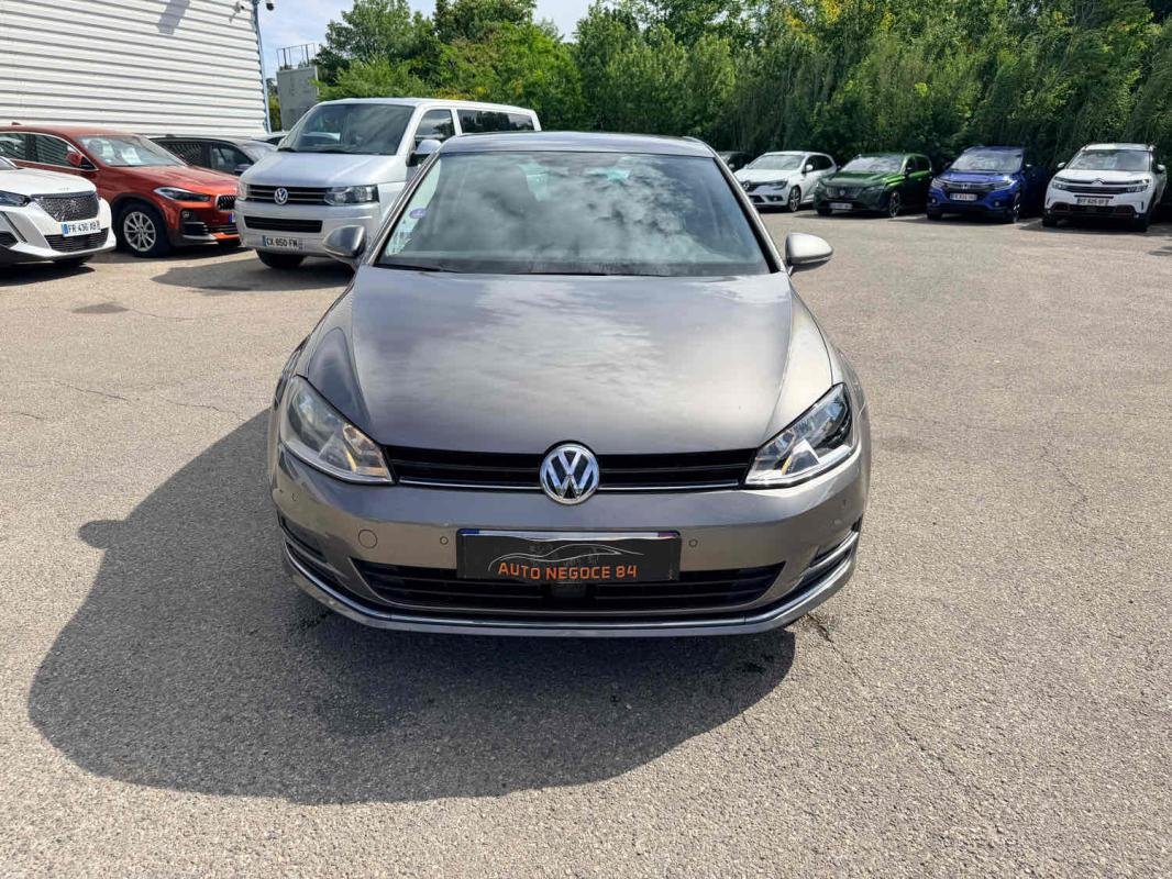 Volkswagen Golf - Photo 2