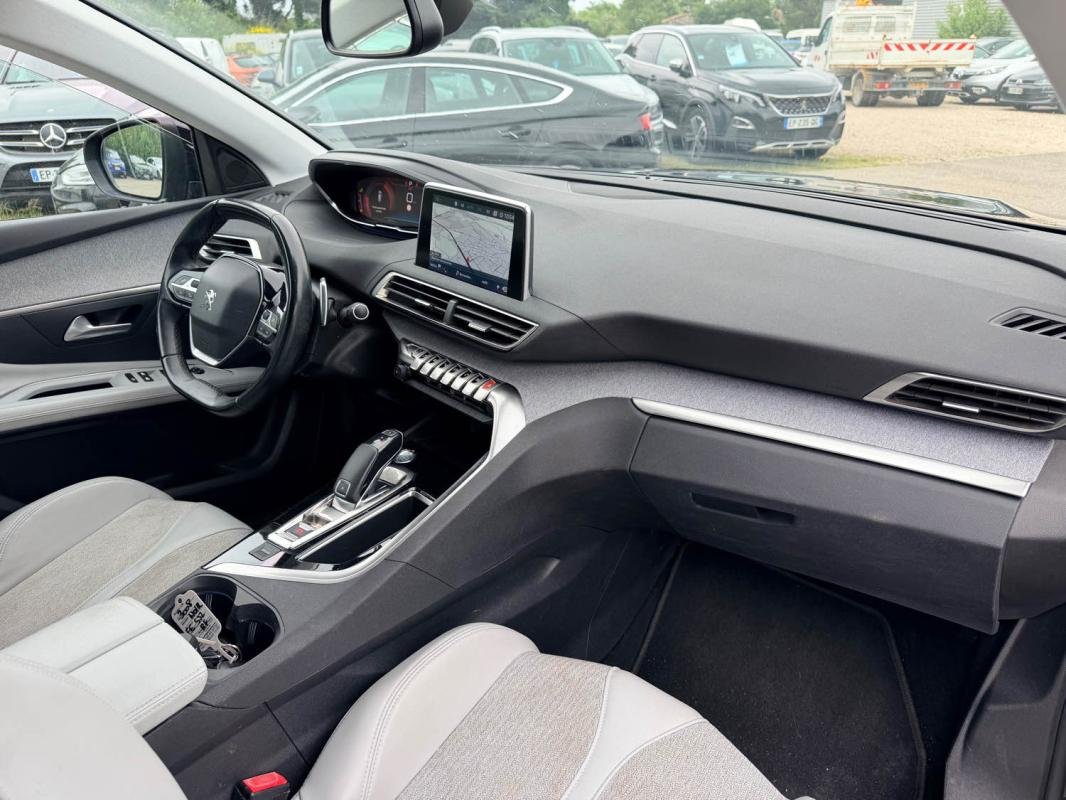 Peugeot 3008 - Photo 11