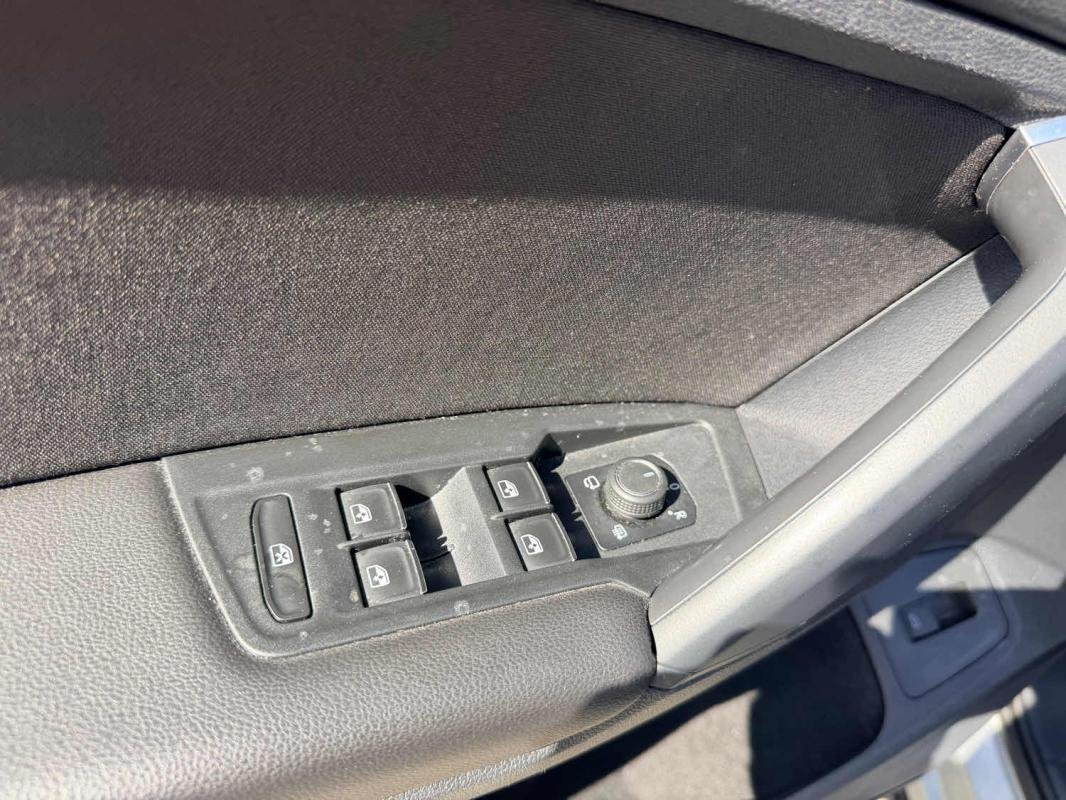 Volkswagen Tiguan - Photo 12