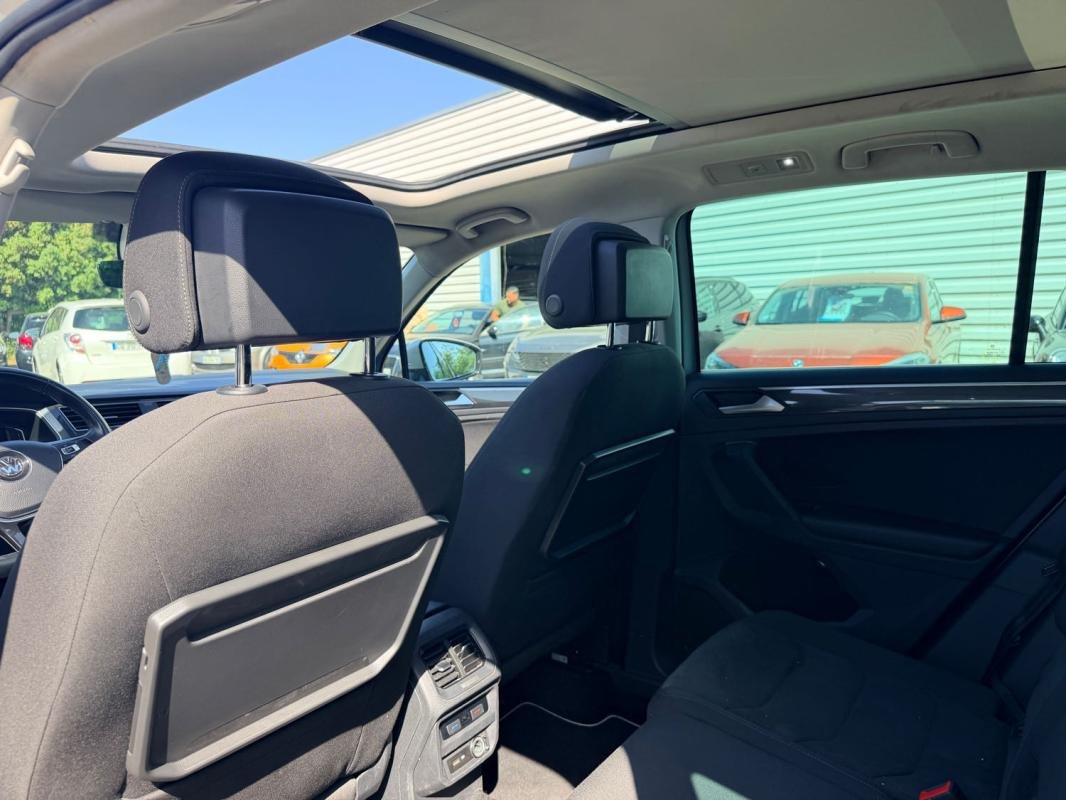 Volkswagen Tiguan - Photo 13
