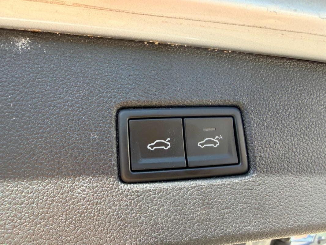 Volkswagen Tiguan - Photo 19