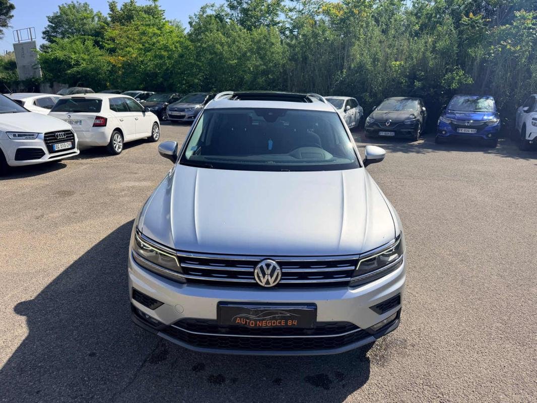 Volkswagen Tiguan - Photo 2