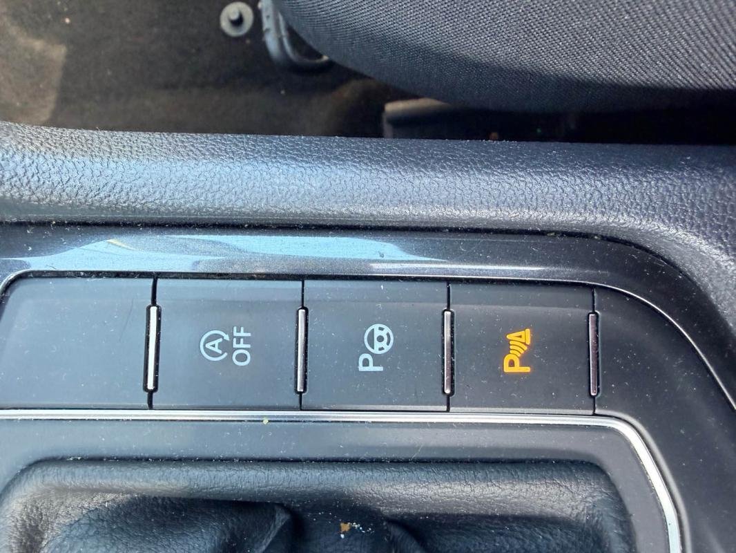 Volkswagen Tiguan - Photo 22