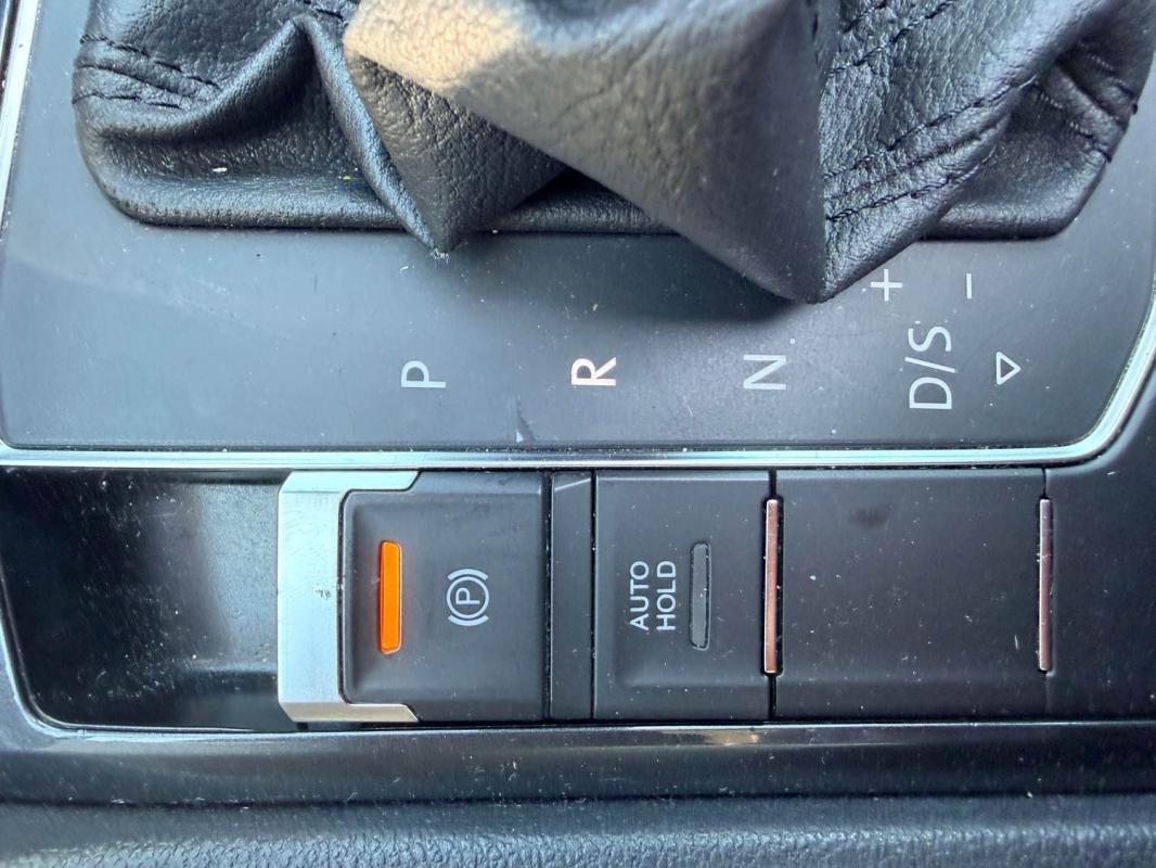 Volkswagen Tiguan - Photo 23