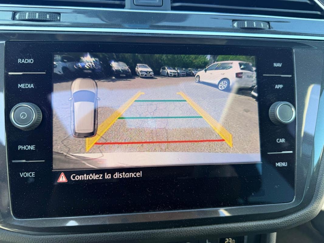Volkswagen Tiguan - Photo 24