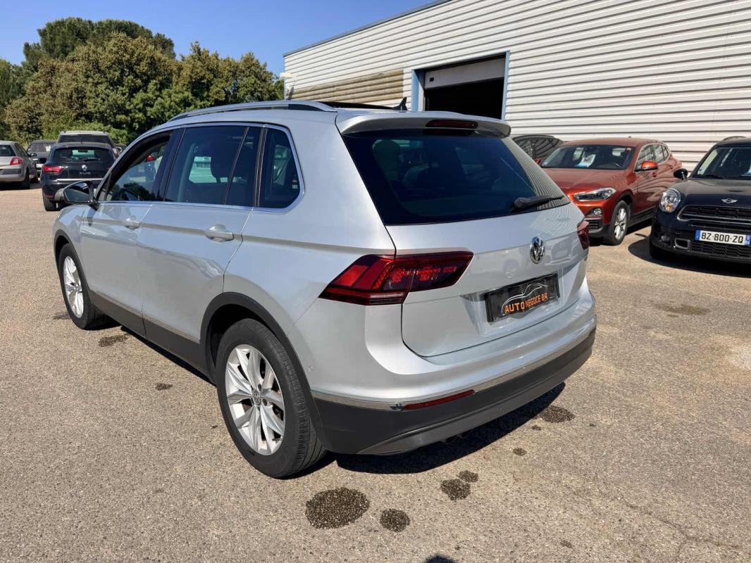 Volkswagen Tiguan - Photo 6