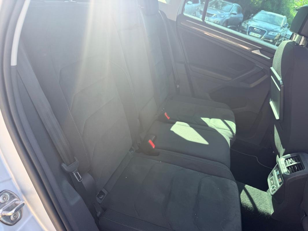 Volkswagen Tiguan - Photo 10