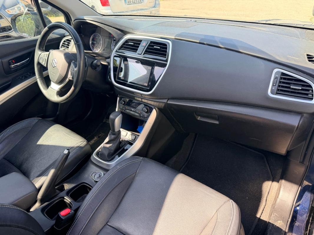 Suzuki s-cross - Photo 16