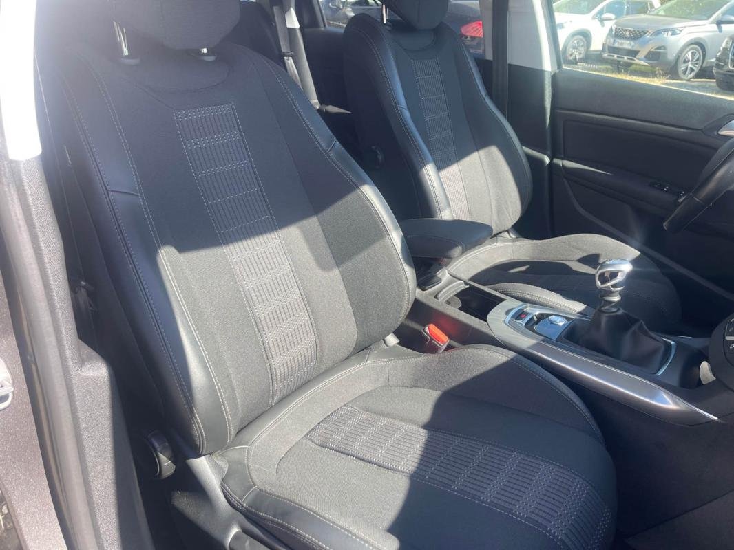 Peugeot 308 SW - Photo 12