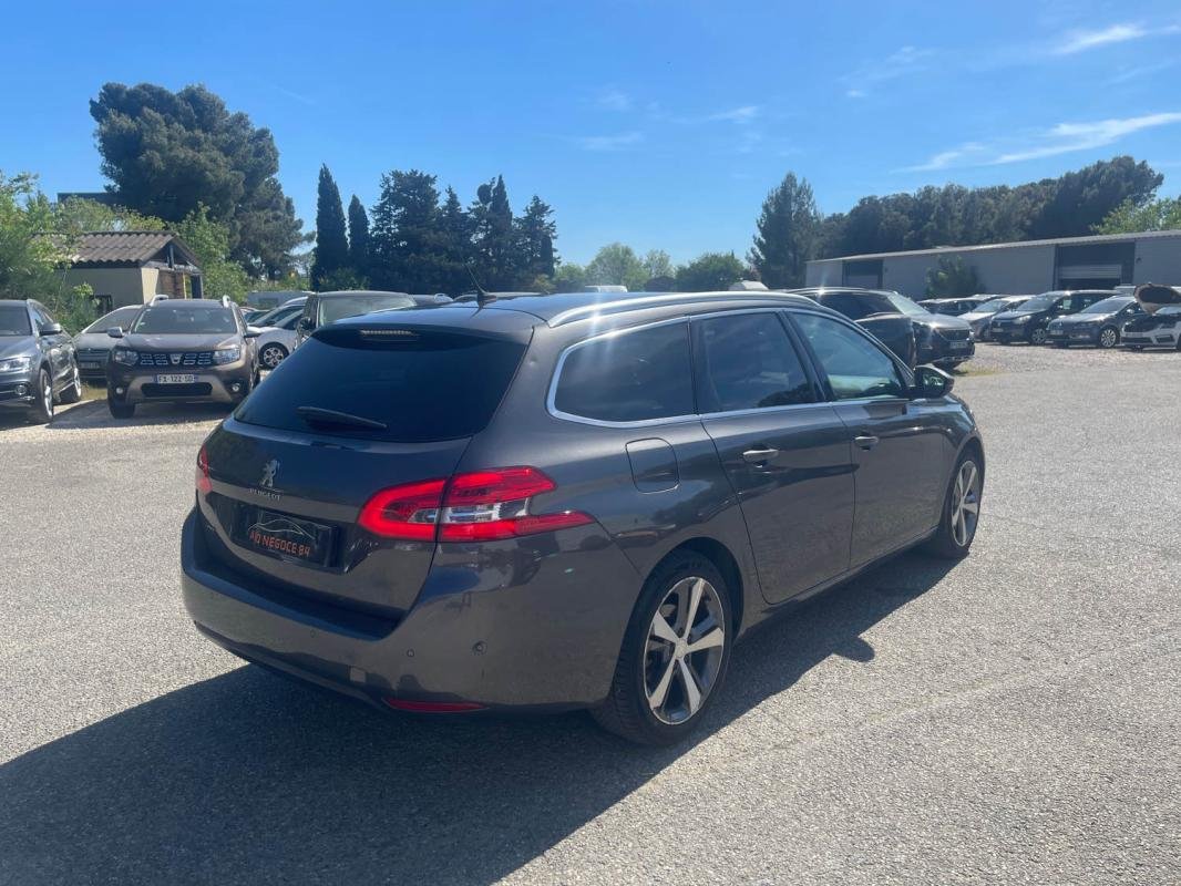 Peugeot 308 SW - Photo 6