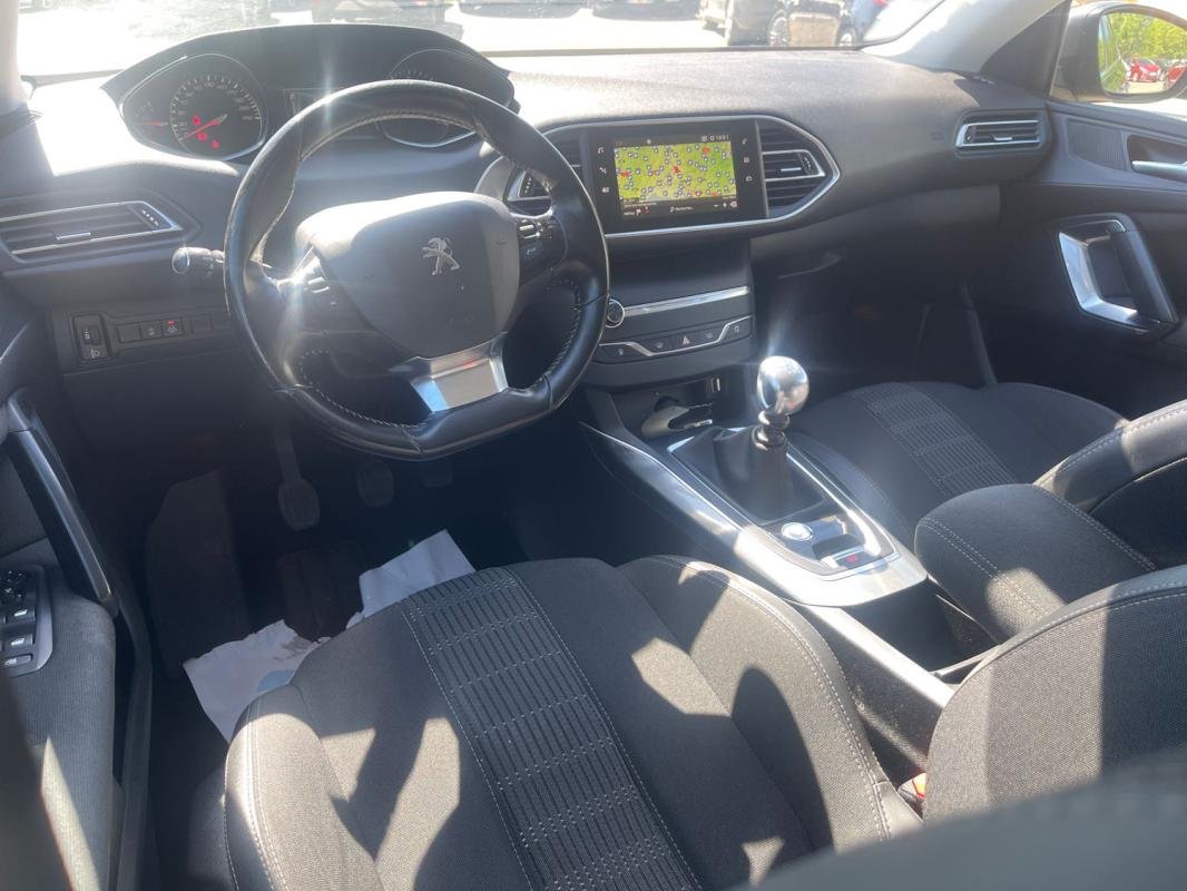 Peugeot 308 SW - Photo 7