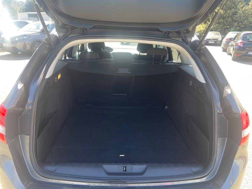 Peugeot 308 SW - Photo 10