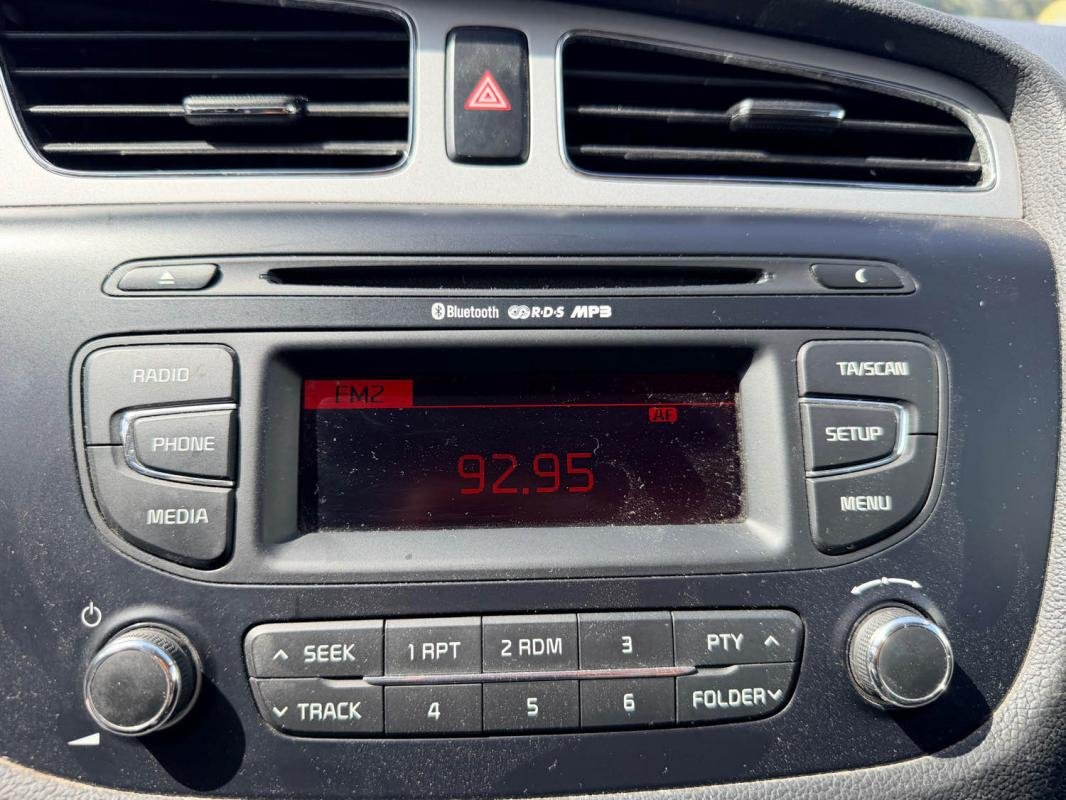 Kia Cee'd - Photo 10