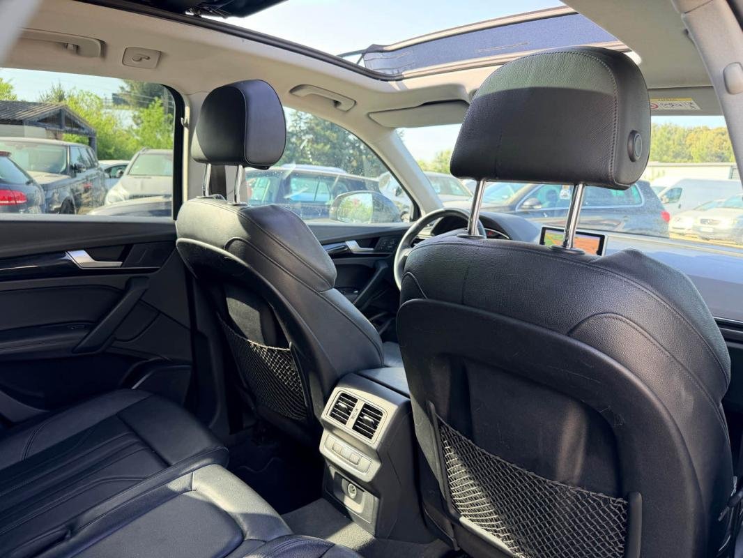 Audi Q5 - Photo 11