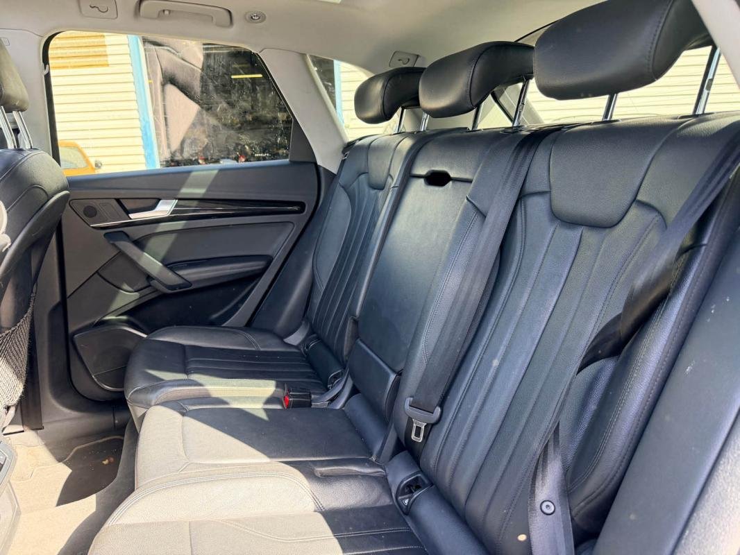 Audi Q5 - Photo 15