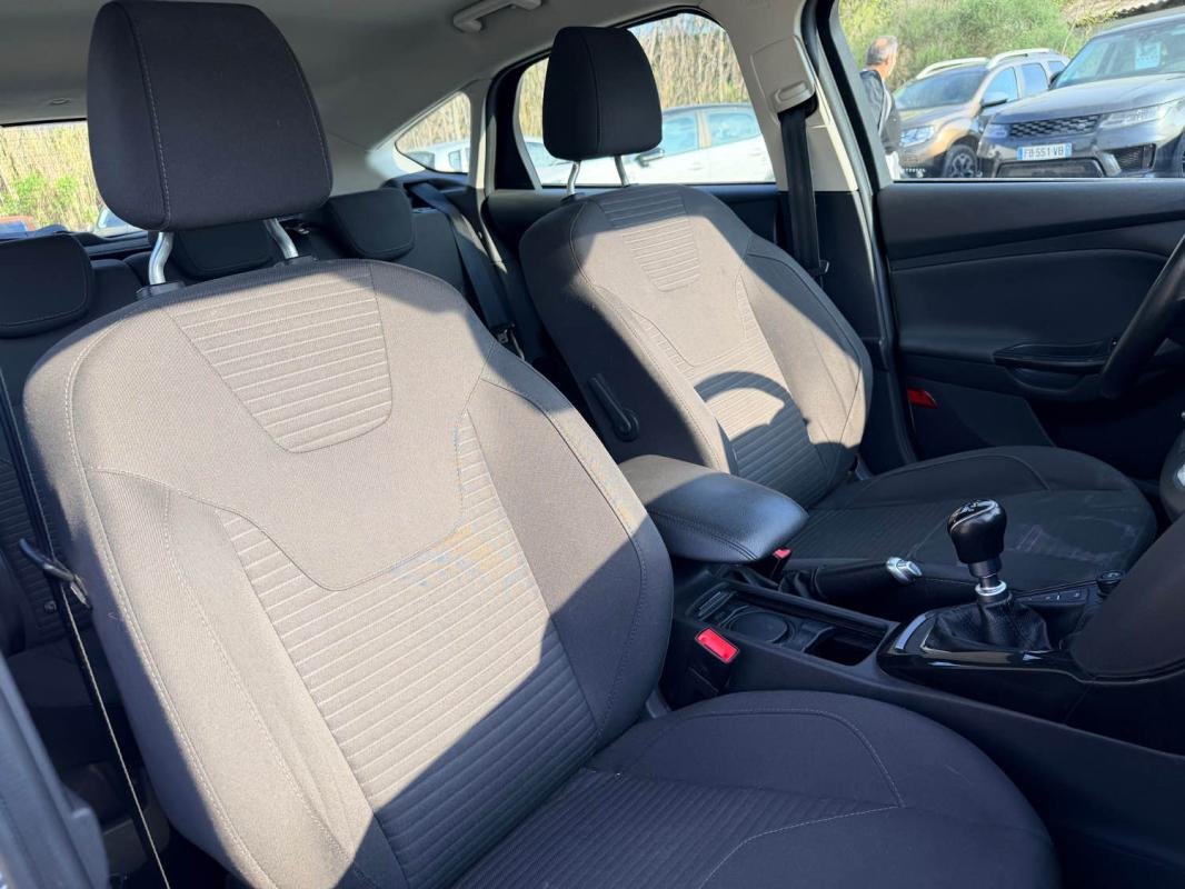Ford Focus - Photo 8