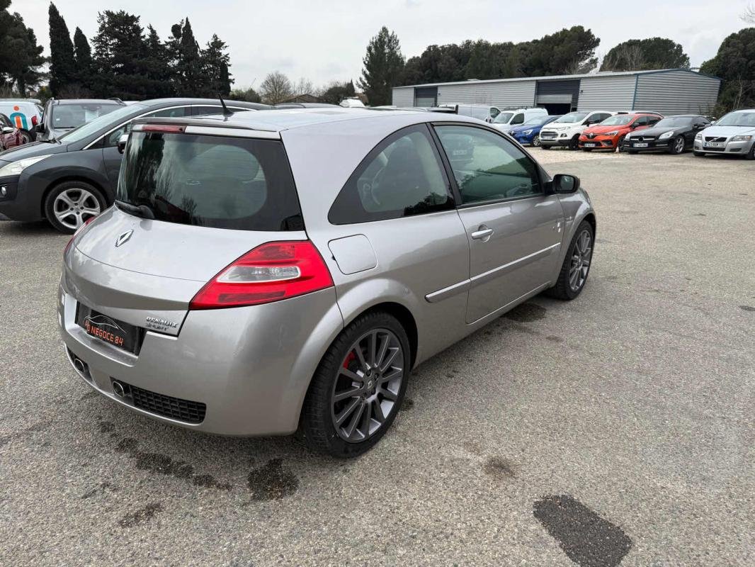Renault Mégane - Photo 4