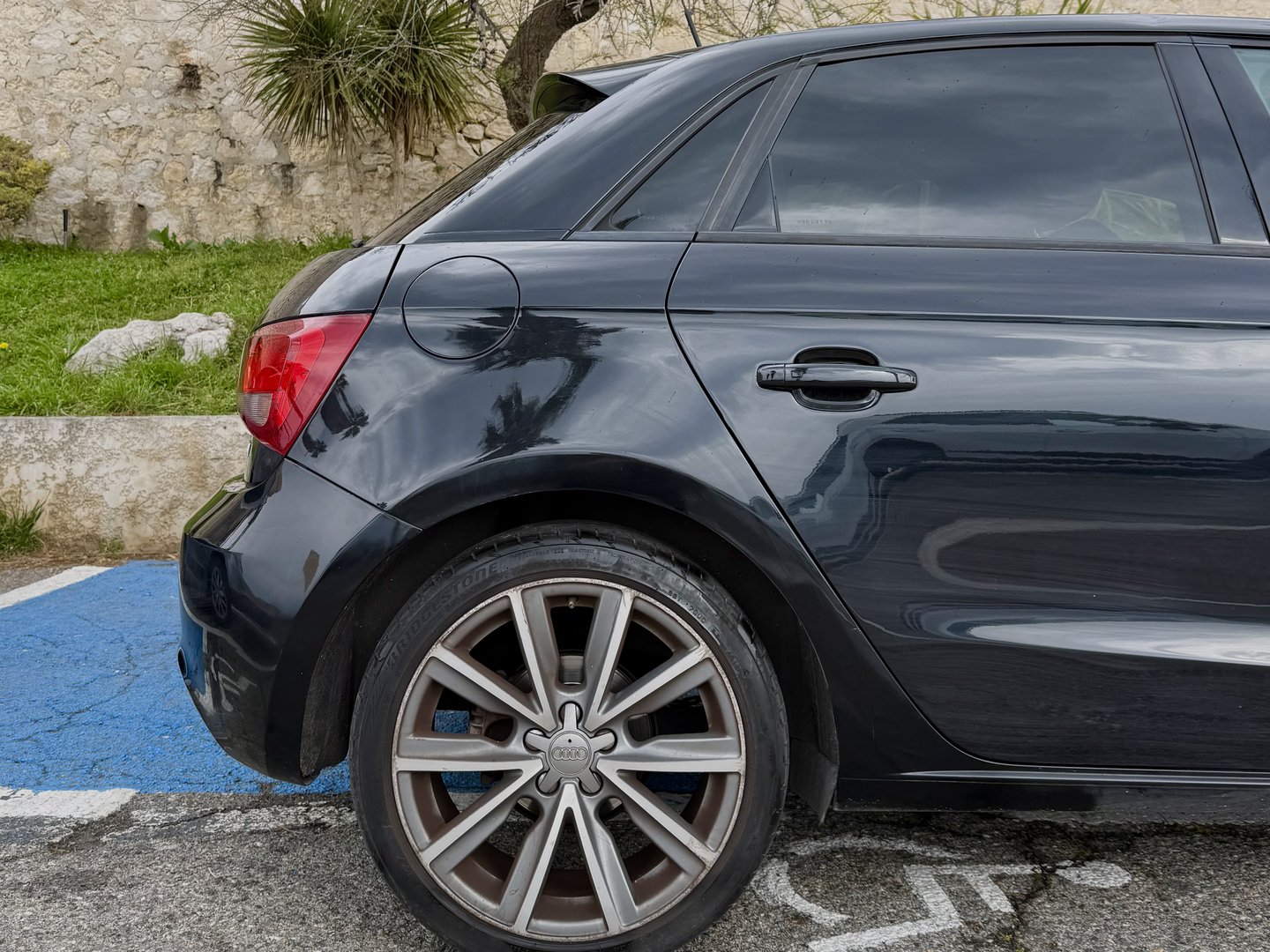 Audi A1 AMBITION LUXE S TRONIC 122 TFSI - Photo 4