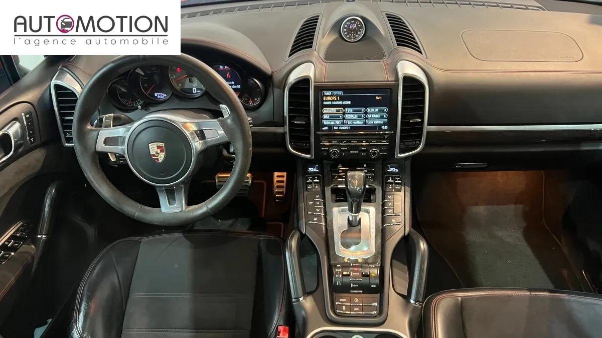 Porsche Cayenne - Photo 11