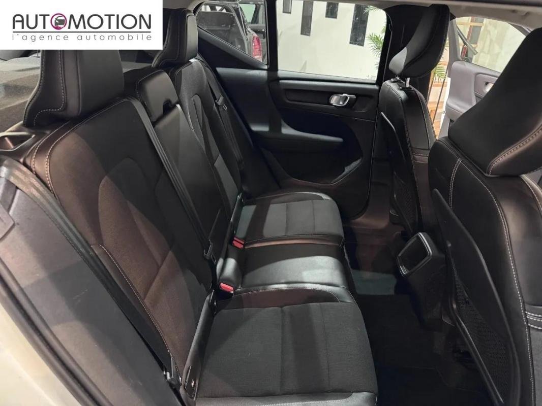 Volvo XC40 - Photo 12