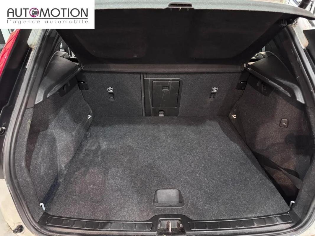 Volvo XC40 - Photo 14