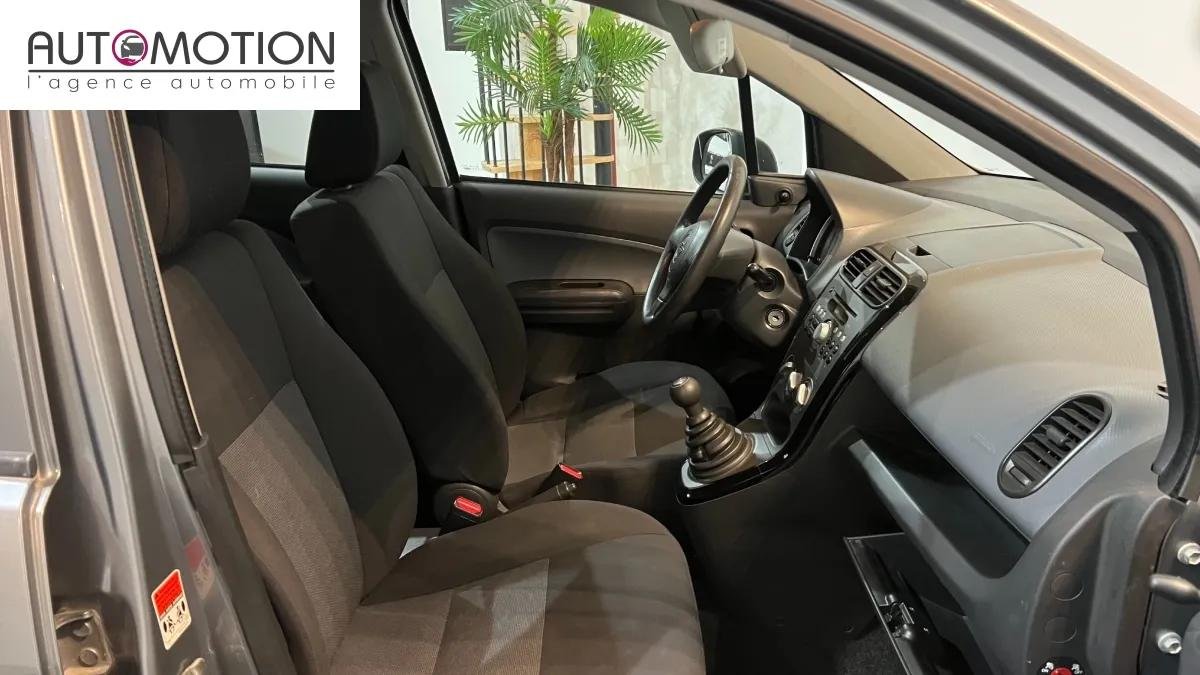 Opel Agila - Photo 14