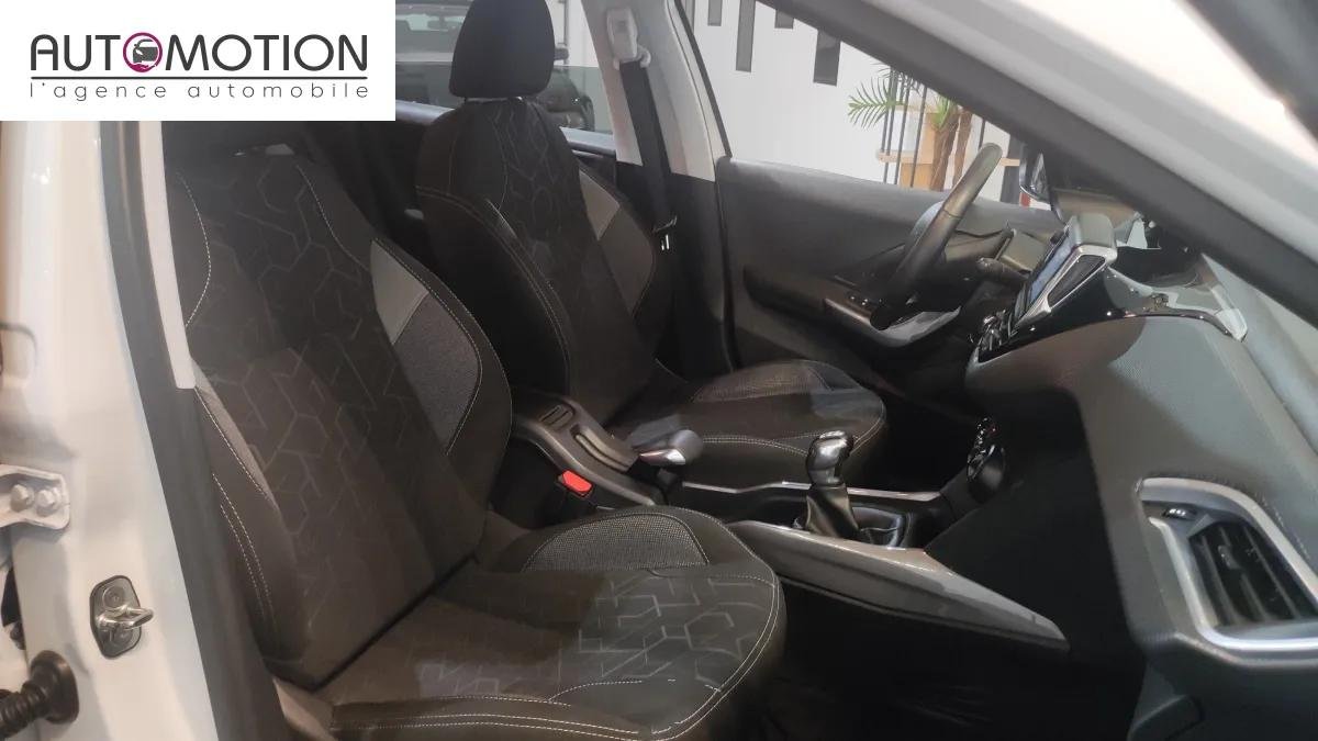 Peugeot 2008 - Photo 14