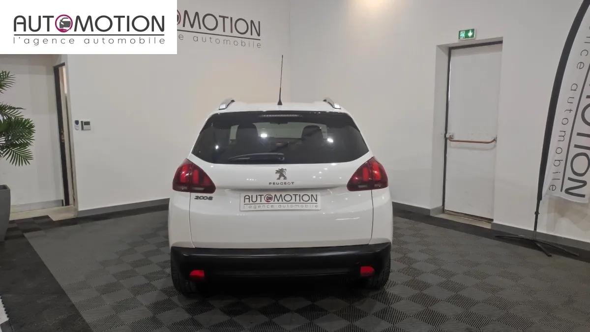 Peugeot 2008 - Photo 6
