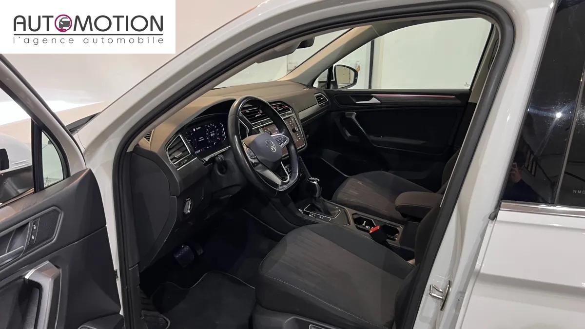 Volkswagen Tiguan - Photo 12