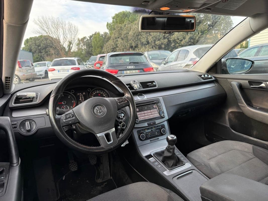 Volkswagen Passat - Photo 12