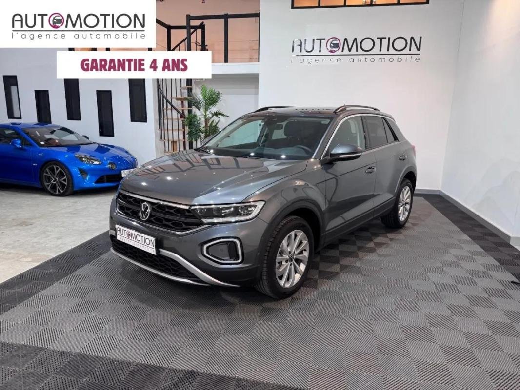 Volkswagen T-Roc - Photo 1