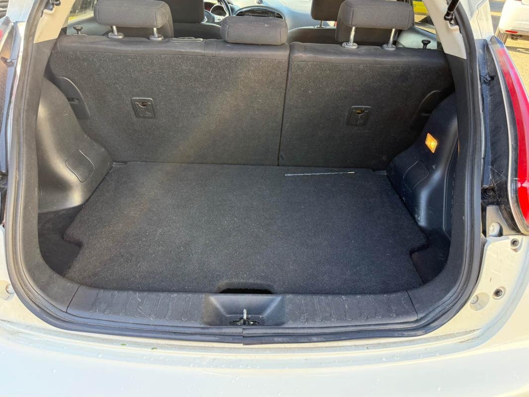 Nissan Juke - Photo 10