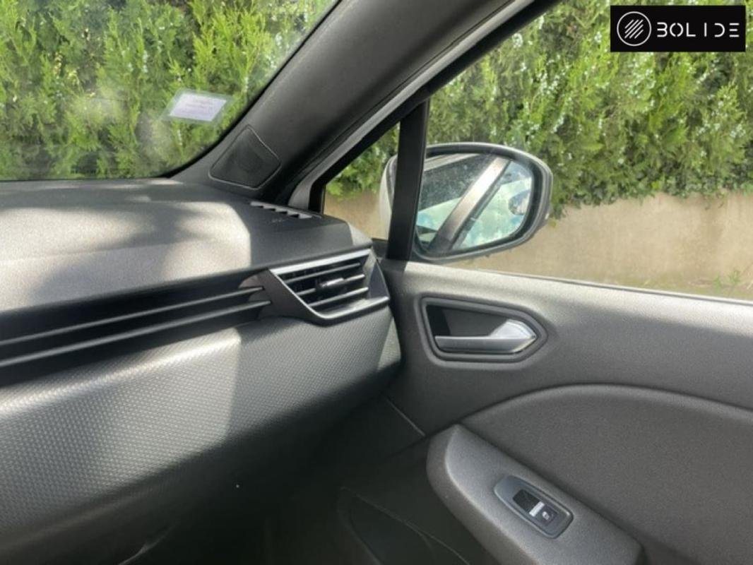 Renault Clio - Photo 25