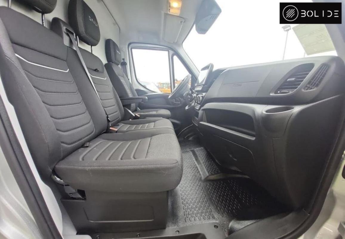 Iveco Daily - Photo 12